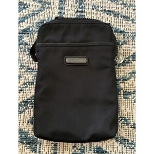 baggallini Black RFID Blocking Crossbody Bag with Zipper Closure